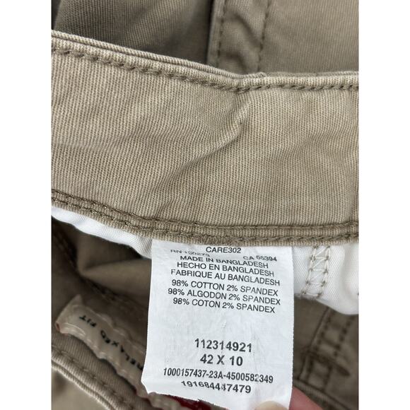 Wrangler Relaxed Fit Shorts Mens 42x10 Beige Cargo Cotton Blend Outdoor Pockets - Picture 12 of 16